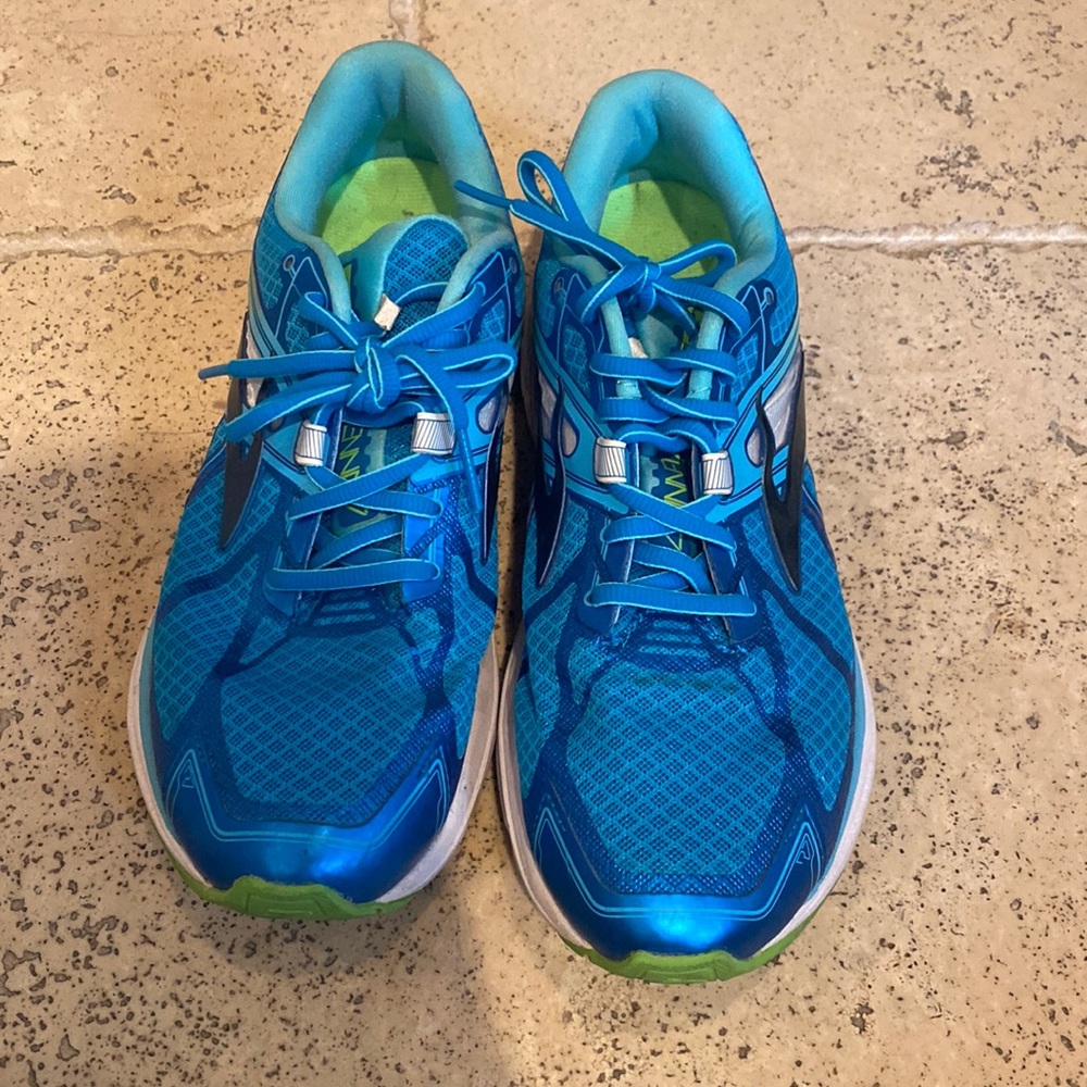 Brooks sneakers